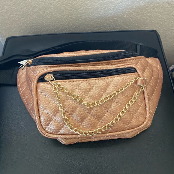 Fanny Pack - Picture 1 of 3